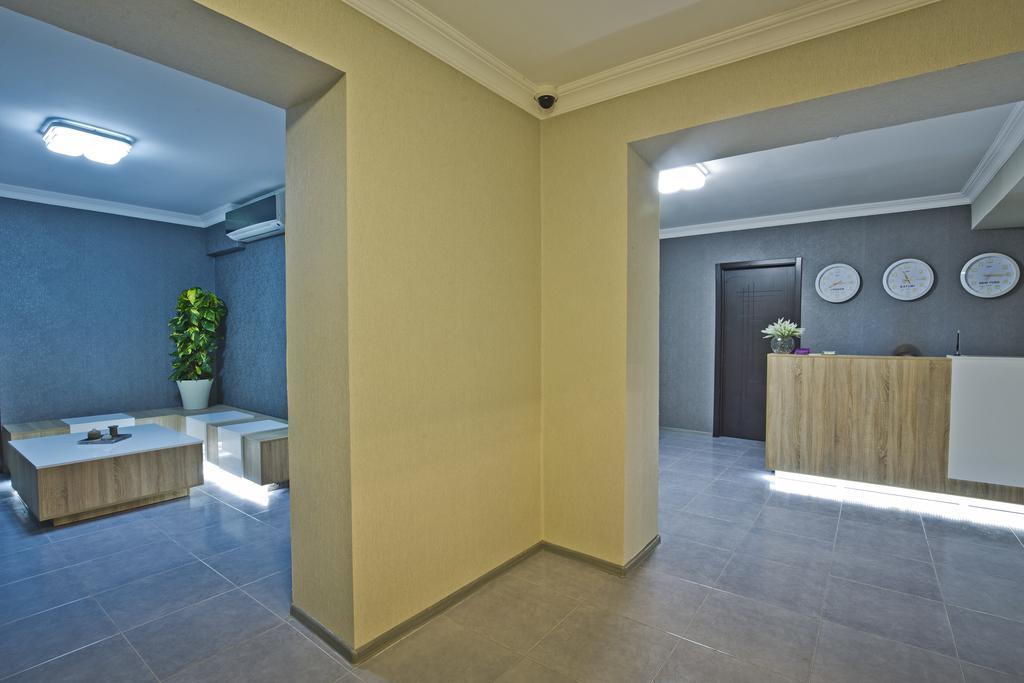 Premium Residence バトゥーミ エクステリア 写真