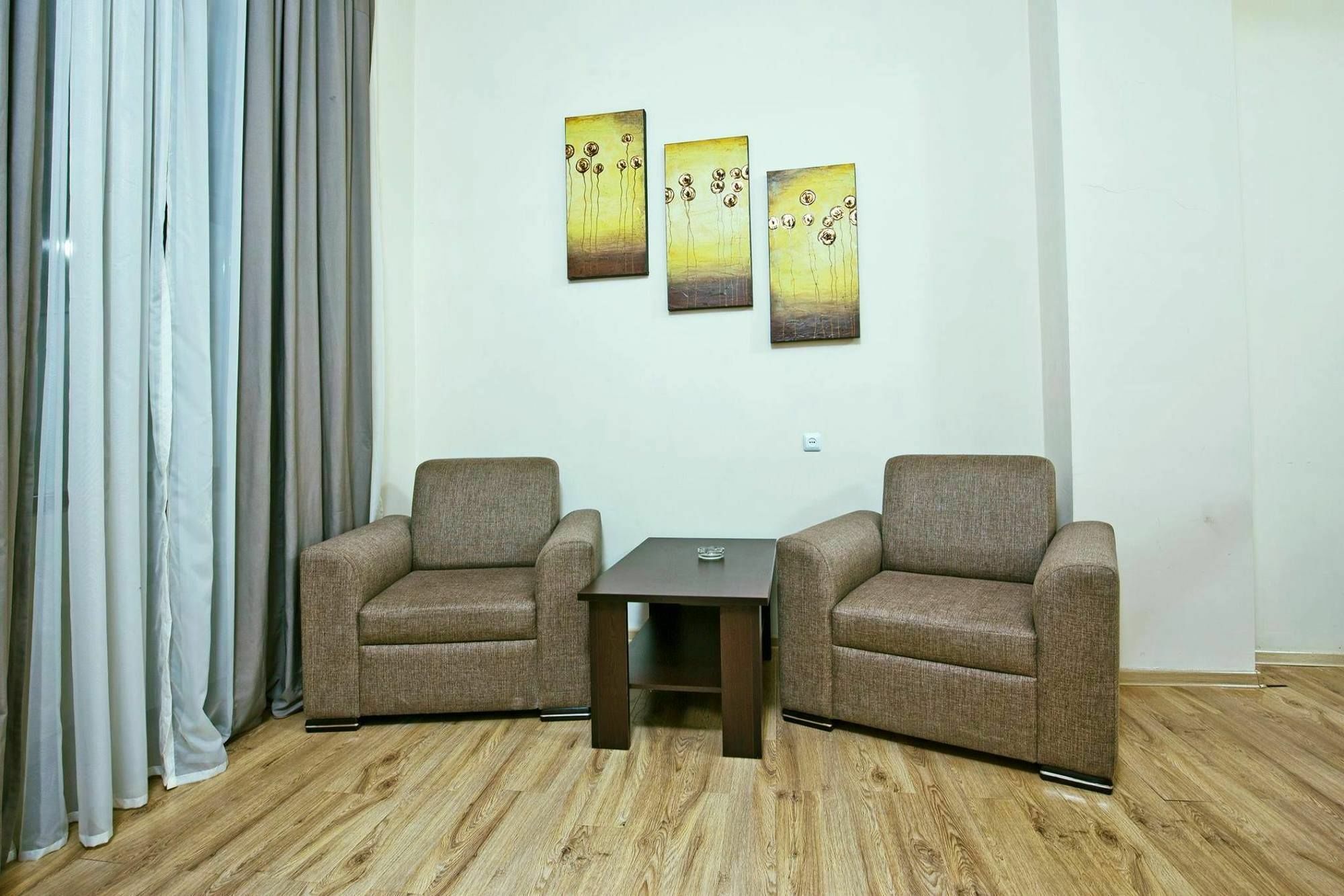Premium Residence バトゥーミ エクステリア 写真